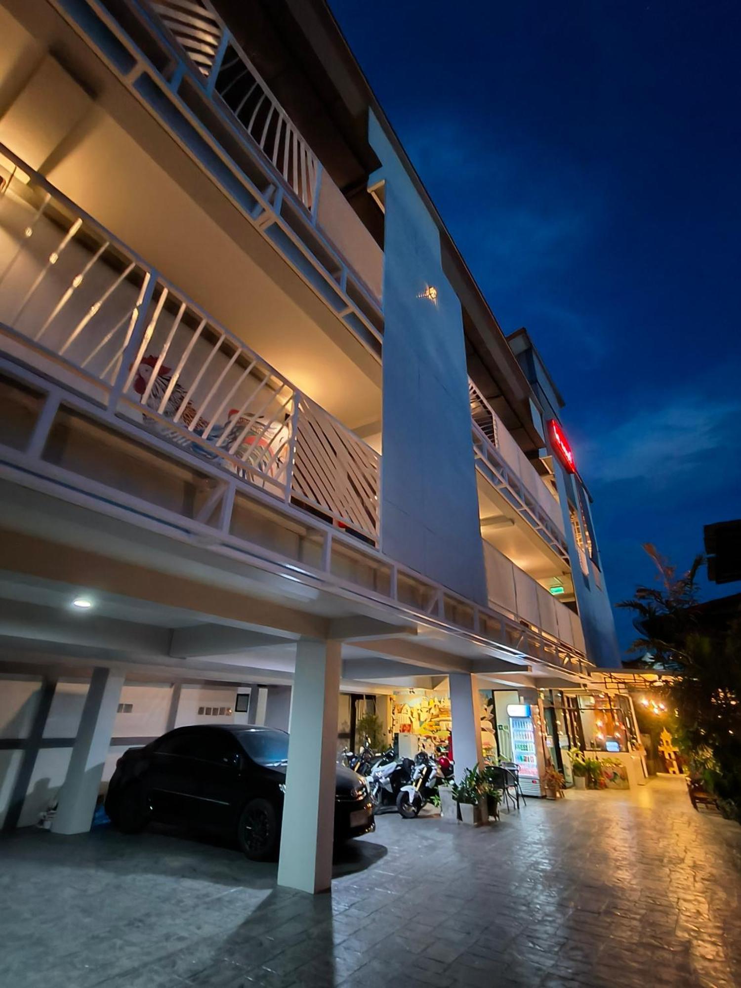 Le Neuf Nakorn Lampang Hotel Exterior photo