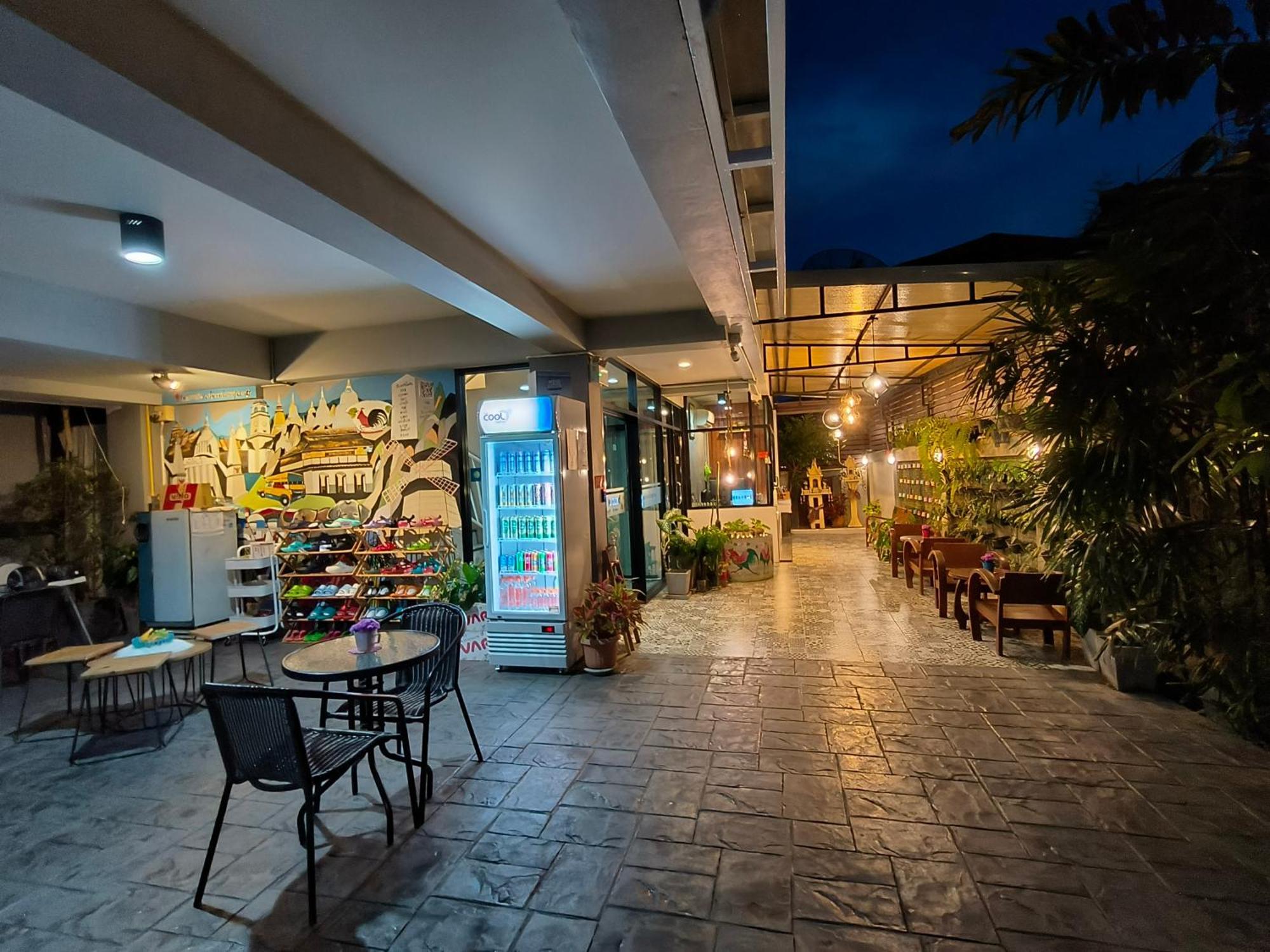 Le Neuf Nakorn Lampang Hotel Exterior photo